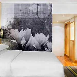 sheraton-brussels-airport.hotelsghent.com/